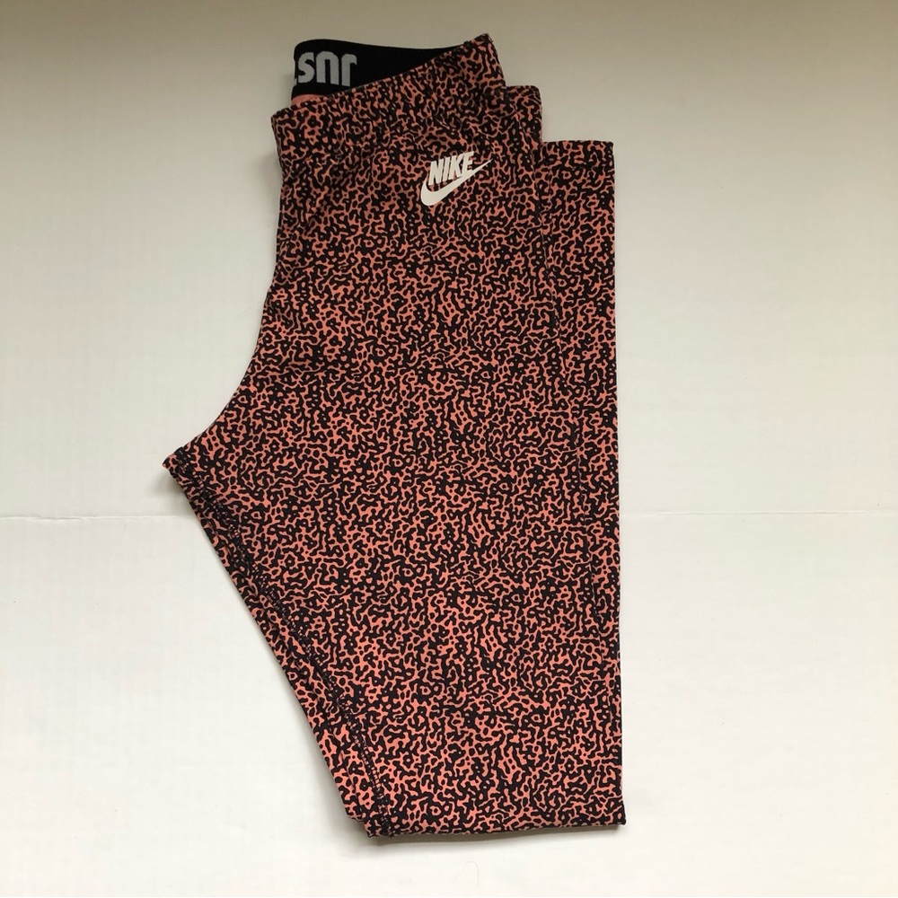 Nike Coral & Black Cheetah Print Running Leggings, Size Small